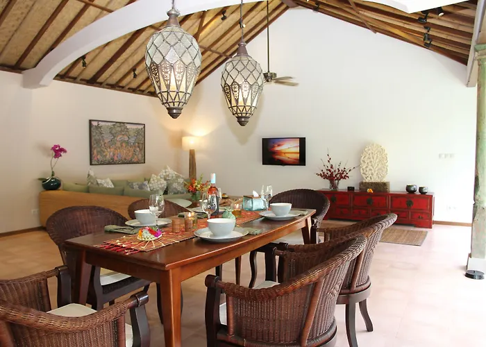 Resort Cili Emas Oceanside Tejakula