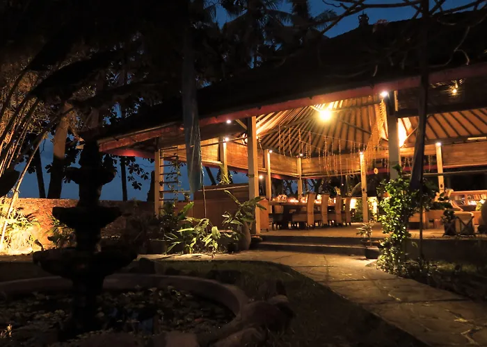 Cili Emas Oceanside Resort
