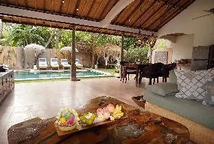 Resort Cili Emas Oceanside 3*