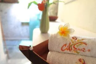 Cili Emas Oceanside Tejakula